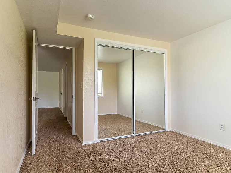 340 Denver St NE — Photo 31