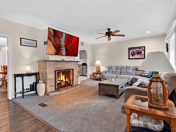 5th image of 193 Cottage St