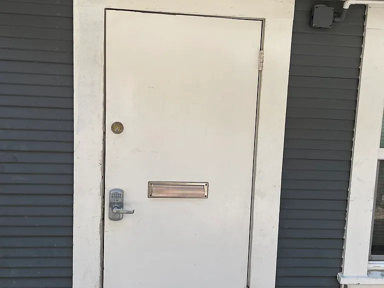 1837 Parker St — Photo 2