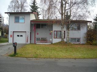 7504 Island Dr, Anchorage, AK 99504
