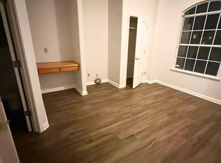 2804 E Deyoung Dr, Fresno, CA 93720