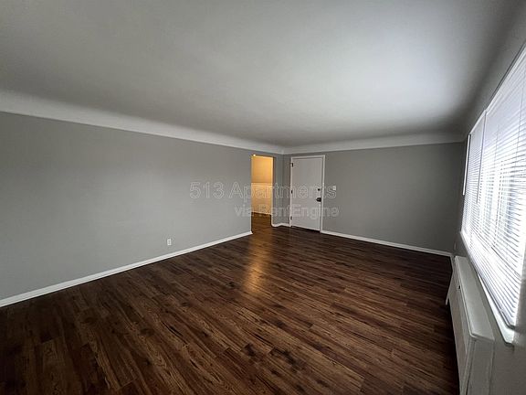 4th image of 4594 Hamilton Ave #1