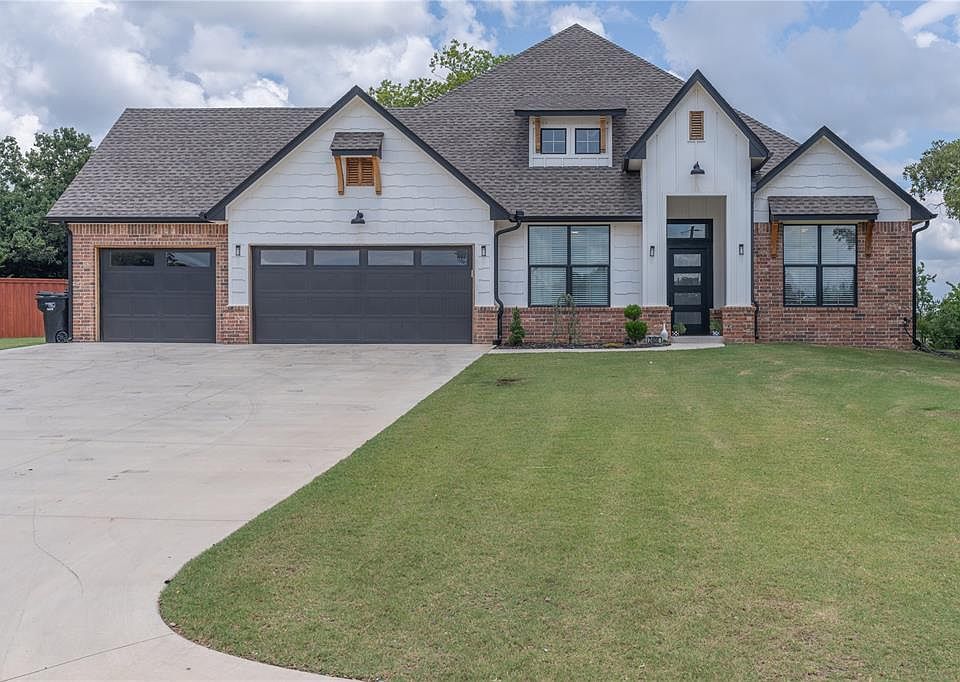 1st image of 2408 Blackjack Cir