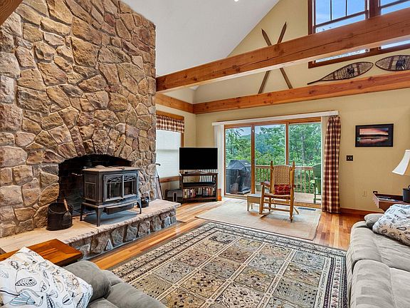 5th image of 112 Pondview Road