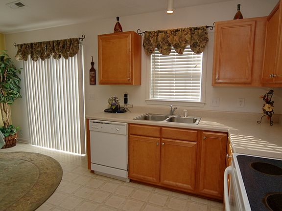 4th image of 4114 Bluestem Dr