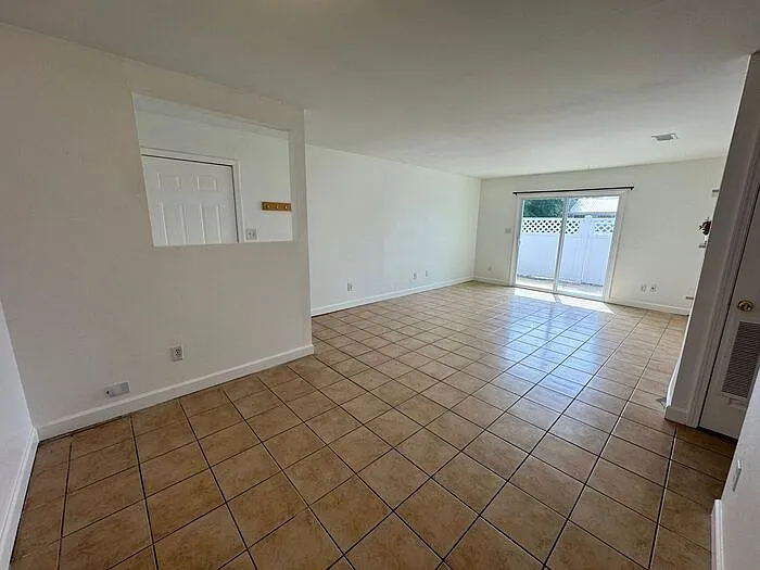 1600 Green Briar Pkwy #A — Photo 8
