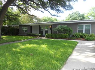327 Ridgehaven Pl, San Antonio, TX 78209