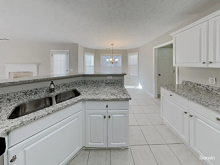 362 Anita Dr — Photo 6