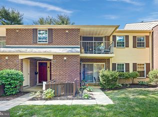 54 Old Forge Xing, Devon, PA 19333