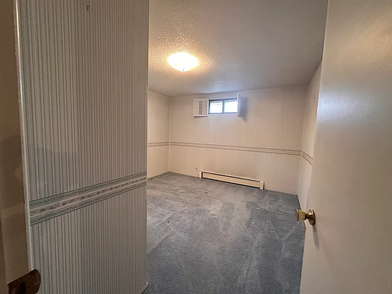 963 Tracy St — Photo 7