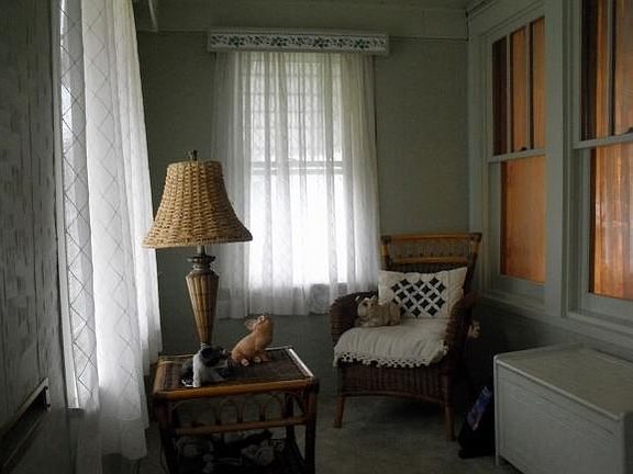 5th image of 625 June St