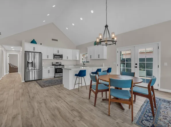325 E Mitchell Dr, Phoenix, AZ 85012