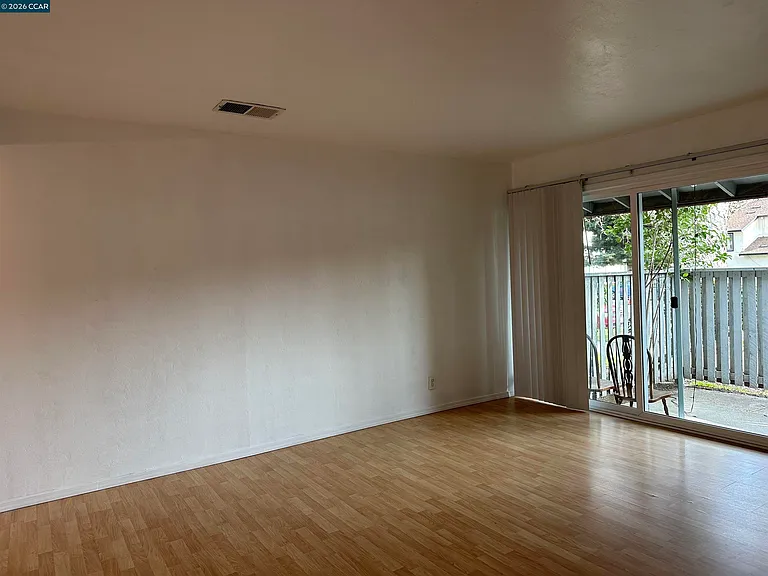 89 Villa Cir — Photo 12