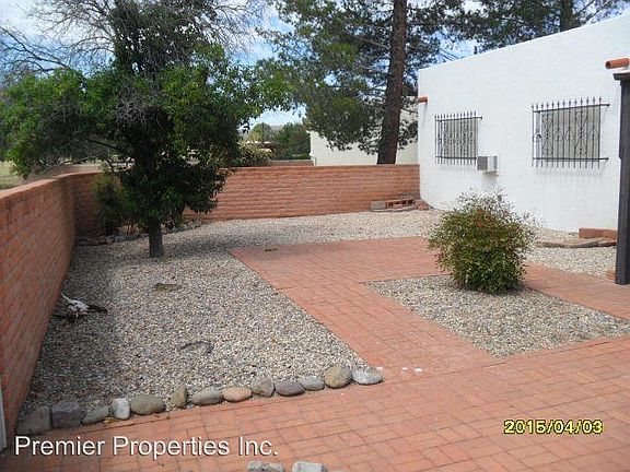 2nd image of 322 E Placita Elegancia