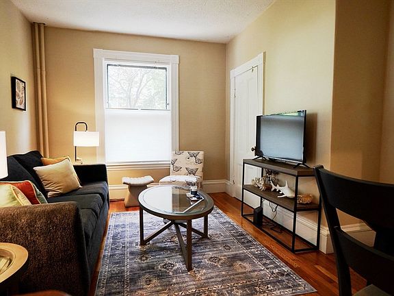 3rd image of 83 Pleasant St APT 3