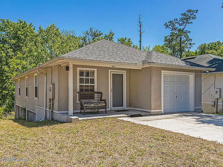 3 bed, 1155 sqft, $2,000 — Photo 4