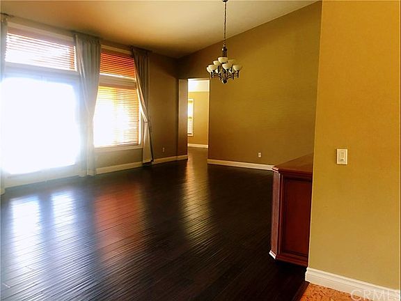 5th image of 2483 Martingail Dr