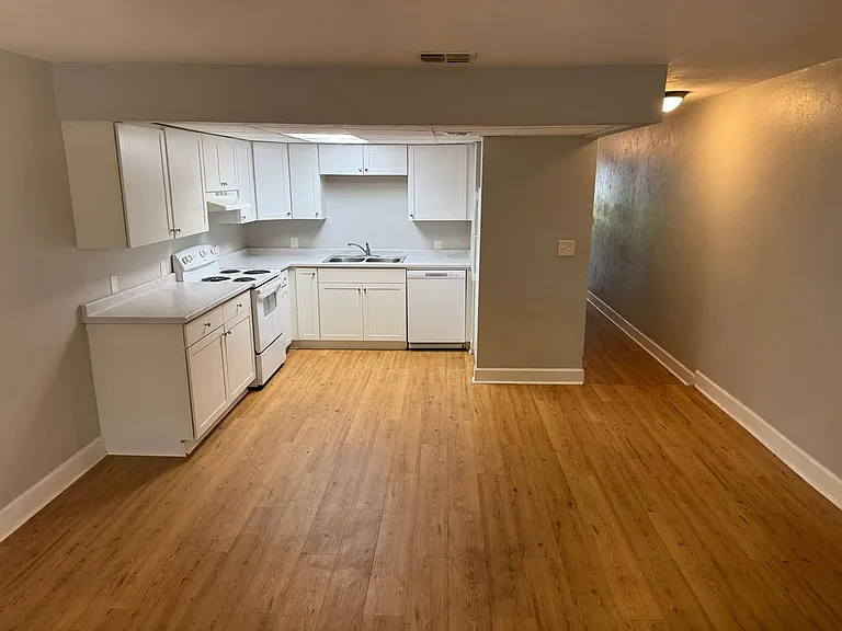 1012 Sharer Ct #23 — Photo 5