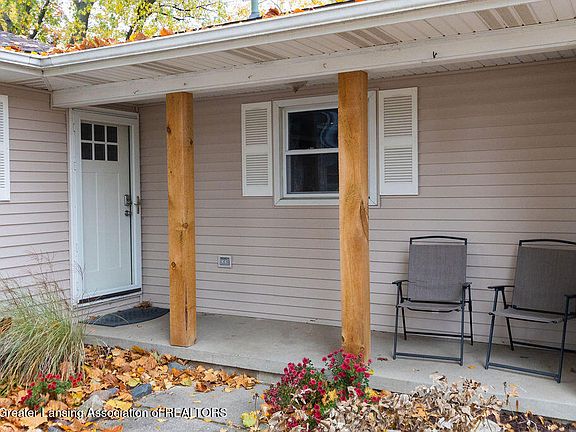 2nd image of 1812 Pinecrest Dr