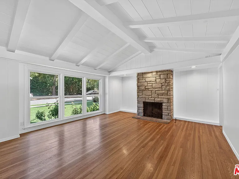 21309 Ibanez Ave — Photo 8