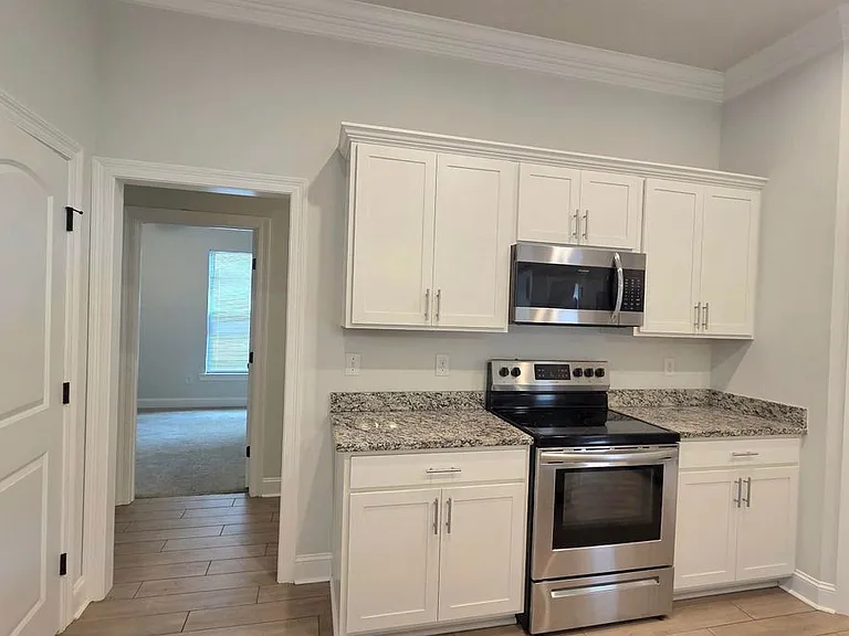 7004 Spring Gardens Dr — Photo 6