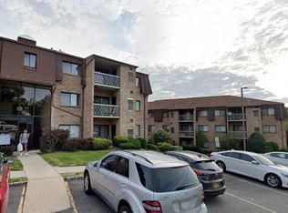 402 Kennedy Dr, Spring Valley, NY 10977