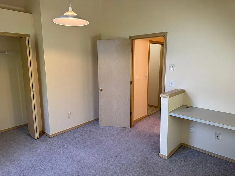 1547 Lincoln St — Photo 12