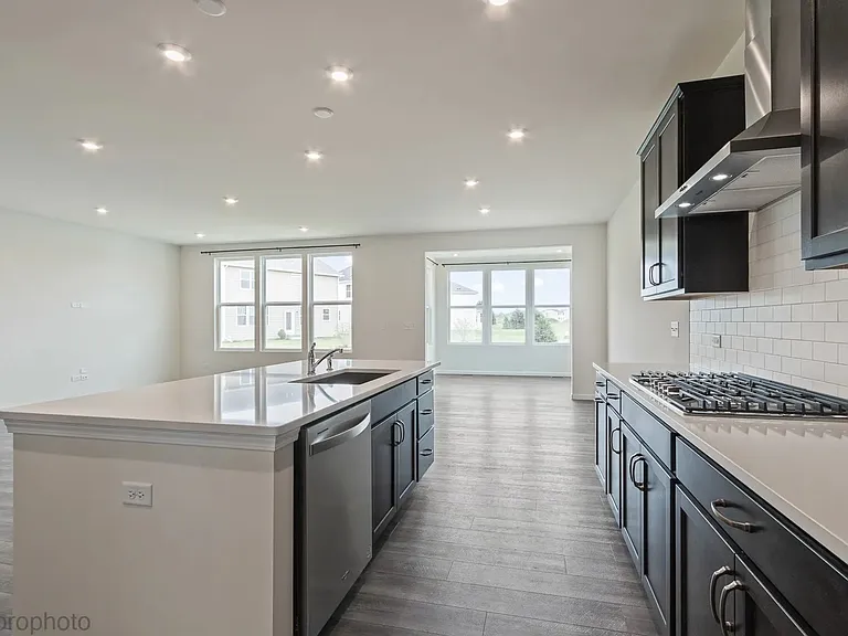 651 Alpine Dr — Photo 7