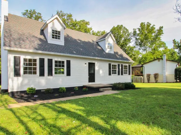 7130 Alleghany St, Warrenton, VA 20187
