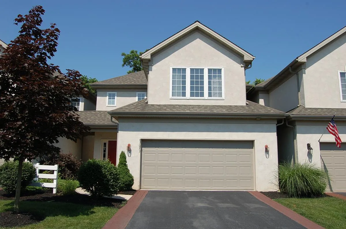 1073 Stillwood Cir photo 1