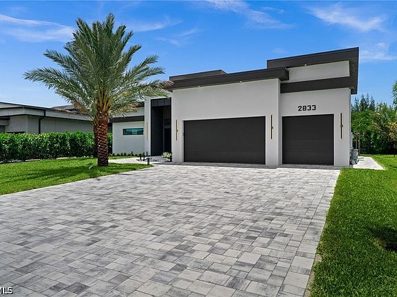 2nd image of 2833 SW 17th Place Cpe