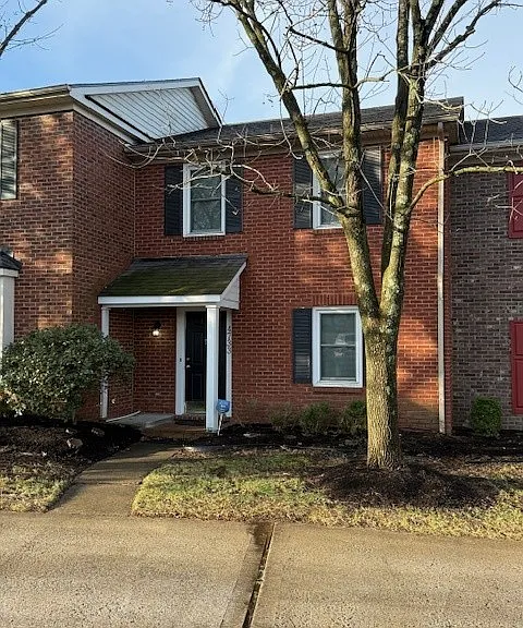 4733 Hartland Pkwy — Photo 1