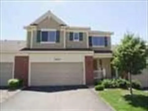 1410 Summit Shores Dr, Burnsville, MN 55306