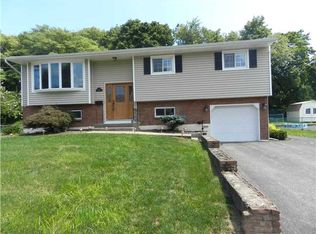 12 Govan Dr, Stony Pt, NY 10980