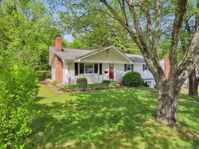 42 Arnott Road, Manchester, CT, 06040