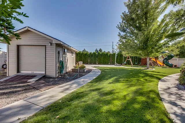 3234 N Nuova Ave — Photo 29