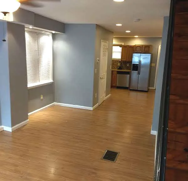 435 E Wildey St — Photo 16