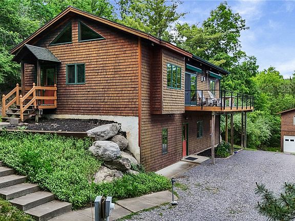 3rd image of 6218 Hawks Rd