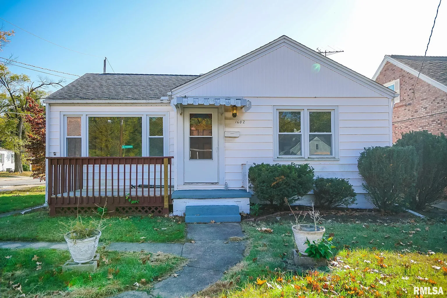 1602 W Gilbert Ave photo 1