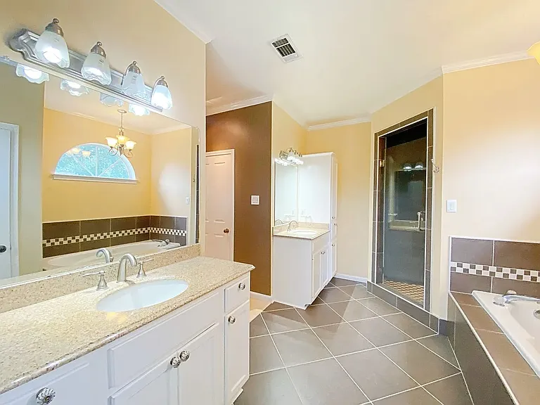 5131 Landing Ct — Photo 11