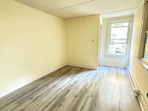 4th image of 112 Main St #2L