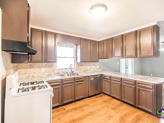 5th image of 2813 S Estates Rd