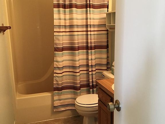 Main floor full bath