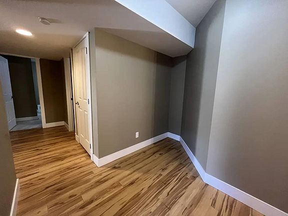5th image of 13901 229b St
