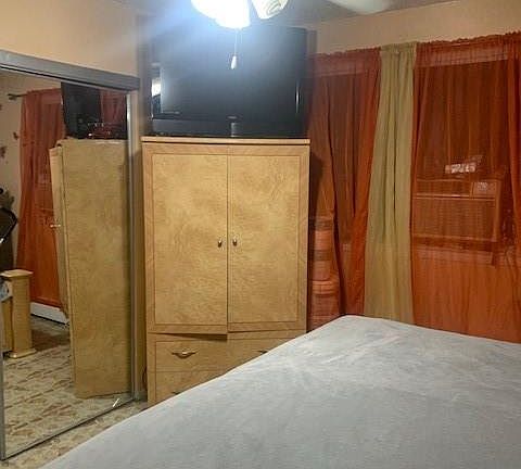 2nd image of 460 Swinton Ave