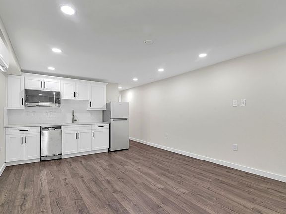3rd image of 1156 Angle Rd #1158-B