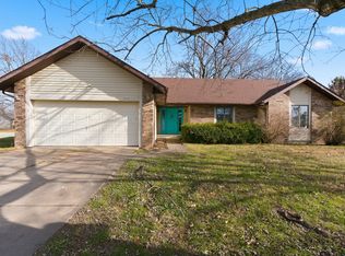 714 N Fort St, Nixa, MO 65714