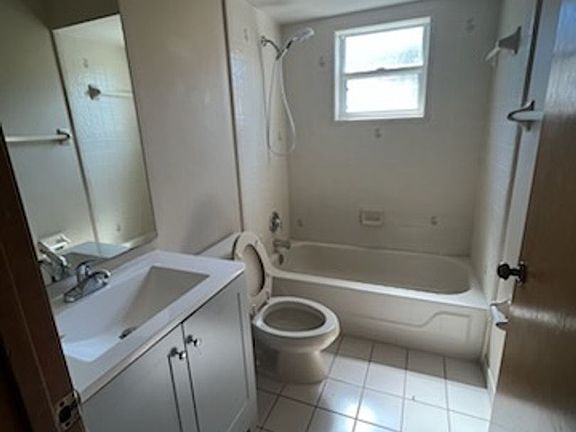 5th image of 782 Americana Ct