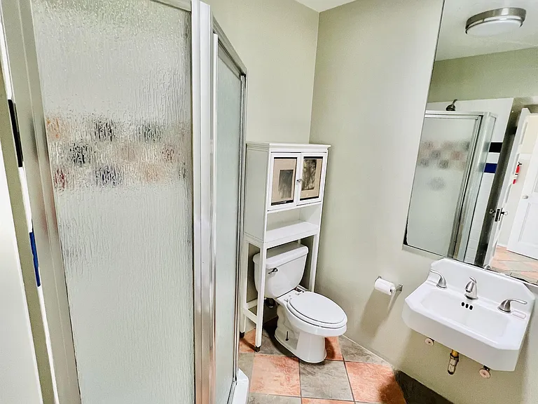 2801 Telegraph Ave — Photo 36