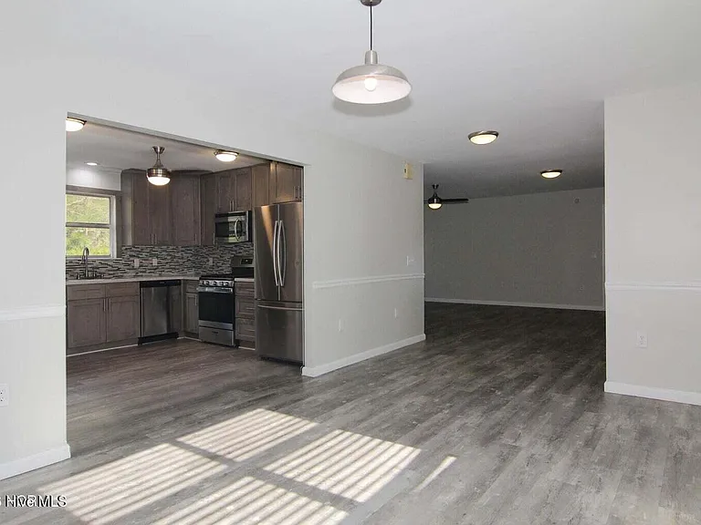 63 Jesse Lee Ln — Photo 4